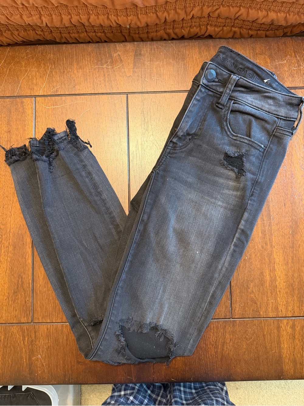 American Eagle Outfitters Women's Black Ripped Skinny Jeans